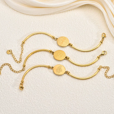 B2606009 Charm Bracelet