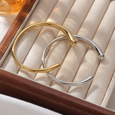 B2606012 Open Cuff Bracelet