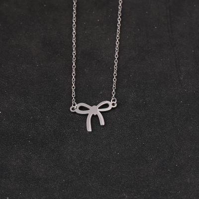 RS2605006 bow necklace